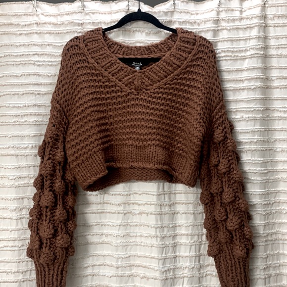Sweaters - Thick brown sweater!